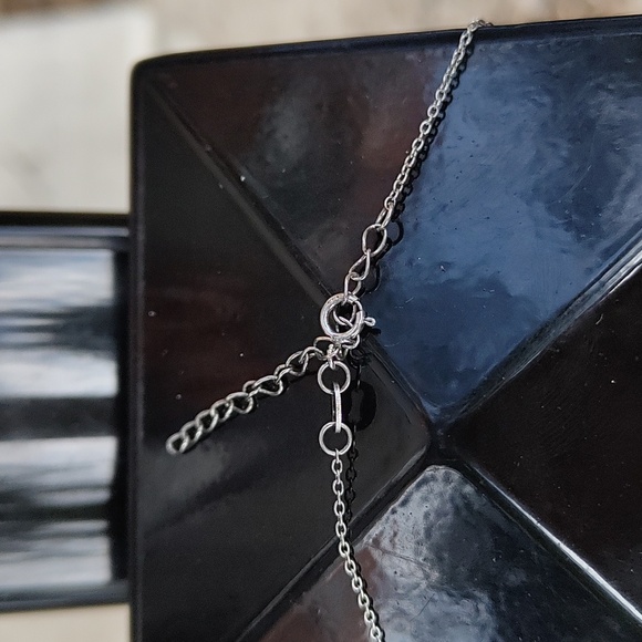 925 stamped synthetic emerald with cubic zirconia necklace - Picture 4 of 4